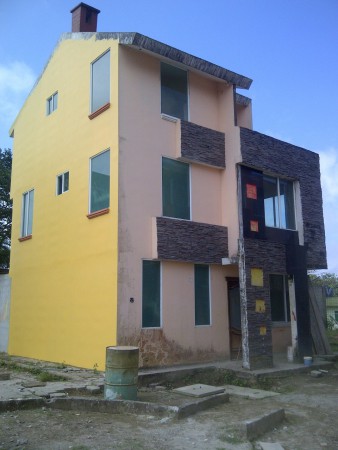 CASA KM 3 1/2 VIA QUITO